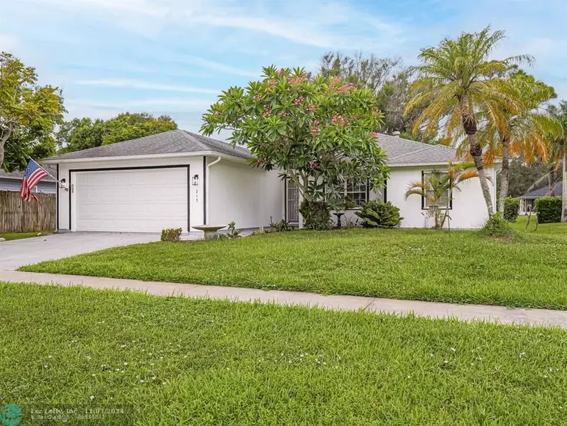 215 21st Ave, Vero Beach, FL 32962