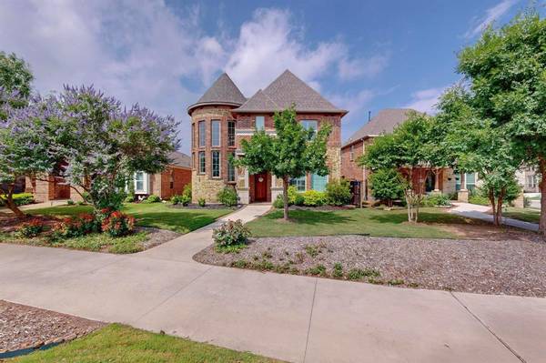 4225 Peach Blossom Drive,  Arlington,  TX 76005