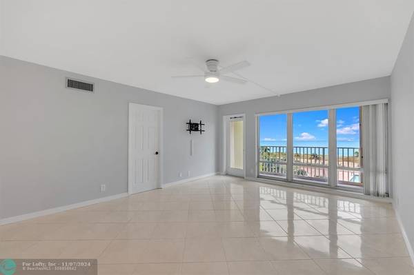 Pompano Beach, FL 33062,750 N Ocean Blvd  #408