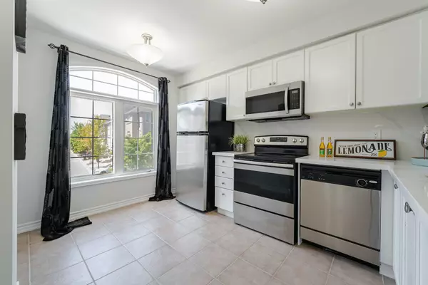 Mississauga, ON L5N 8R1,3356 Redpath CIR