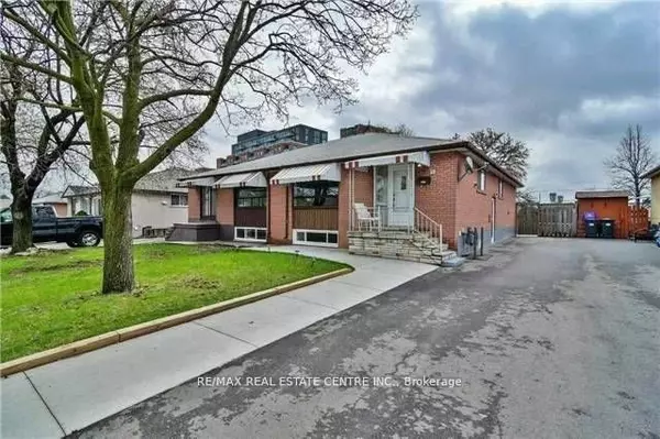 23 Avondale BLVD #Upper, Brampton, ON L6T 1H1