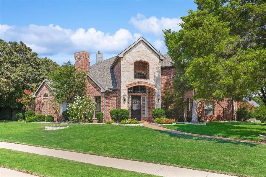 907 Misty Oak Drive, Highland Village, TX 75077