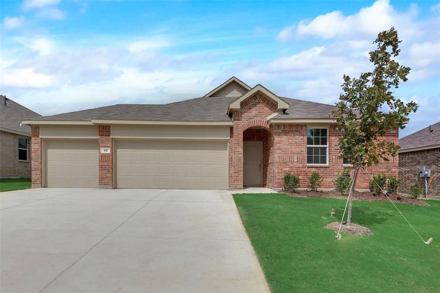 304 Texas Trail, Justin, TX 76247