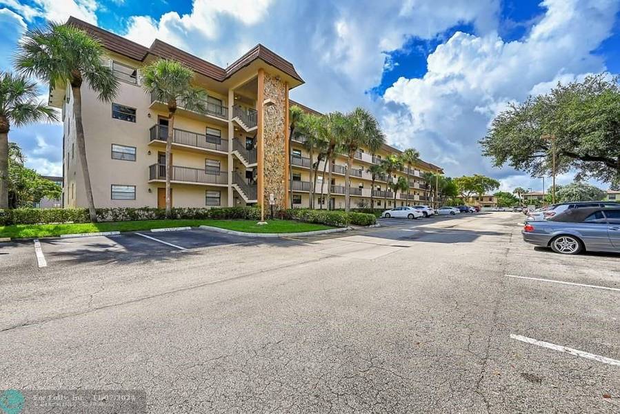 4970 E Sabal Palm Blvd  #210, Tamarac, FL 33319