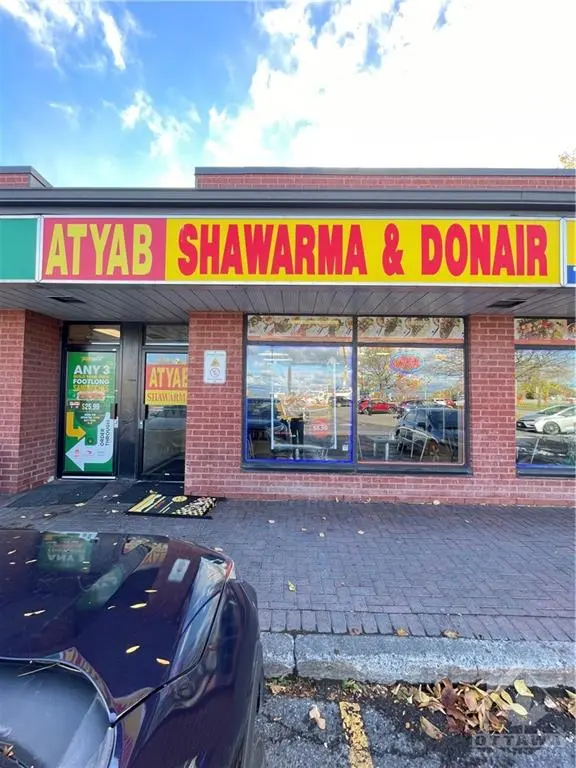 Ottawa, ON K1J 6M5,2200 MONTREAL RD #C10