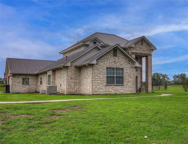 Emory, TX 75440,1028 Rs County Road 4261