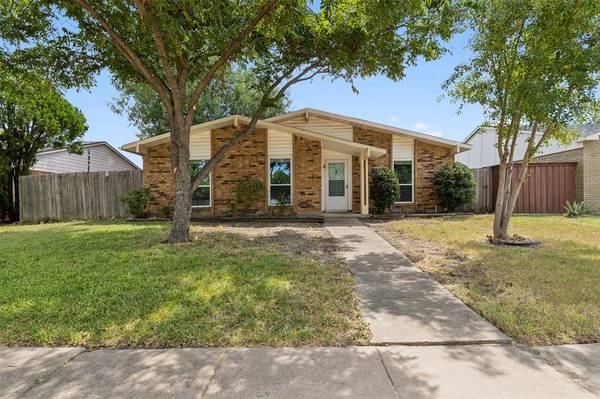 1617 Wilderness Trail, Grand Prairie, TX 75052