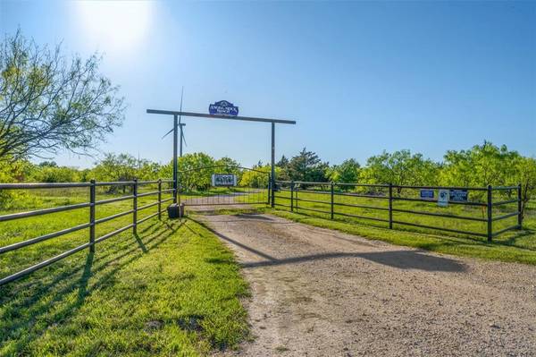 143 Private Road 342, Hubbard, TX 76648