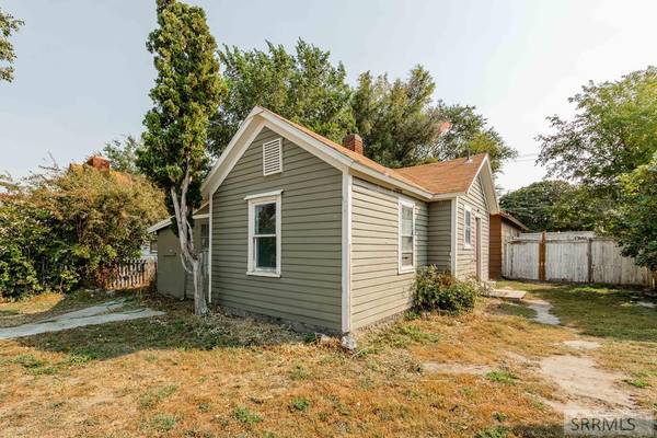 369 S Eastern AVE, Idaho Falls, ID 83402