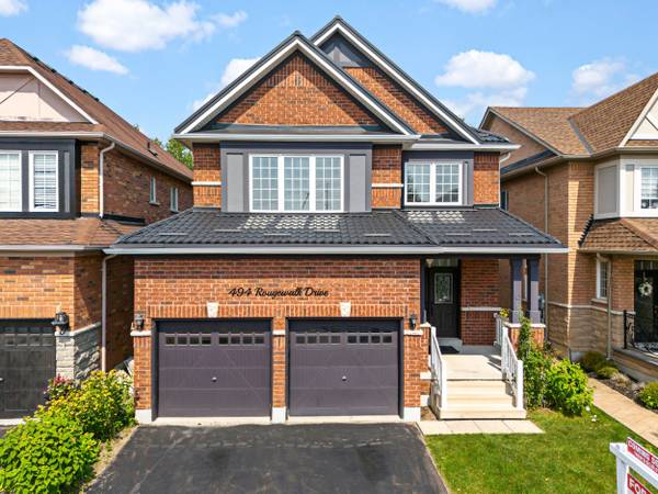 494 Rougewalk DR, Pickering, ON L1X 0A1