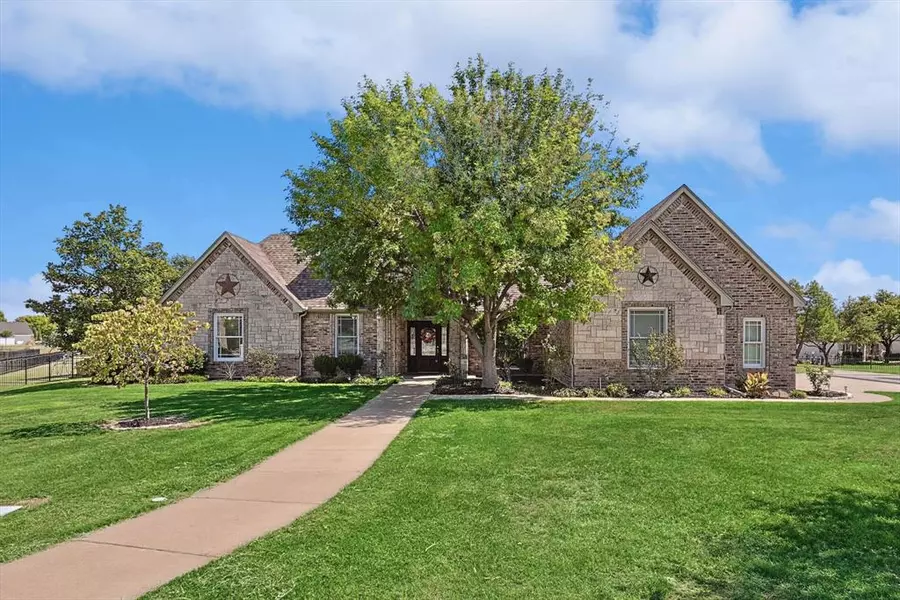 1001 Van Zandt Court, Haslet, TX 76052