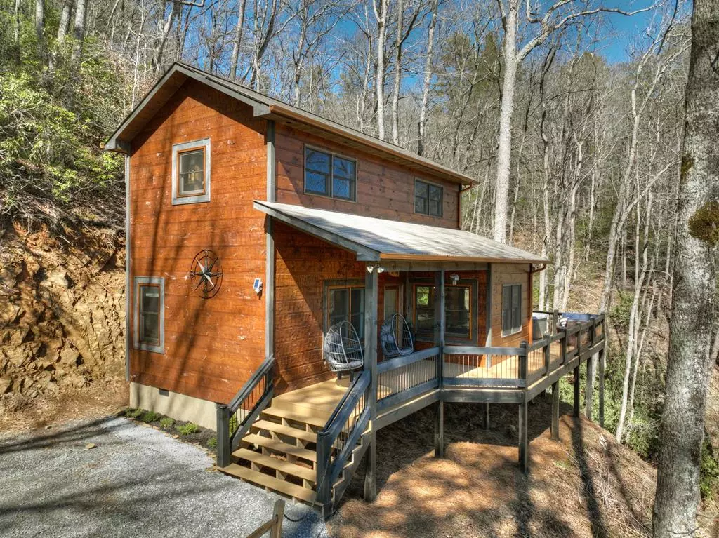 Blue Ridge, GA 30513,204 Mountain View Circle