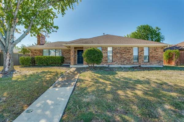 3909 Cheyenne Drive, Rowlett, TX 75088