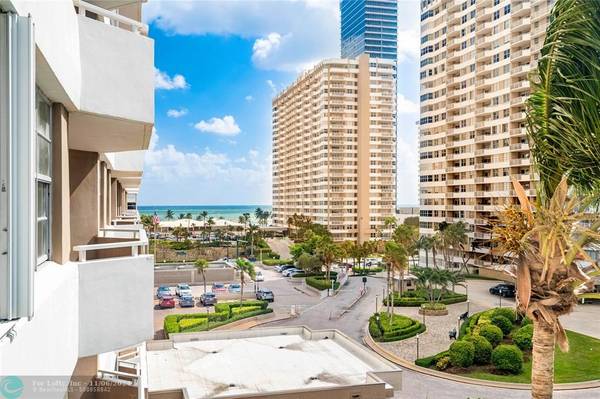 Hallandale Beach, FL 33009,1965 S Ocean Dr  #5P