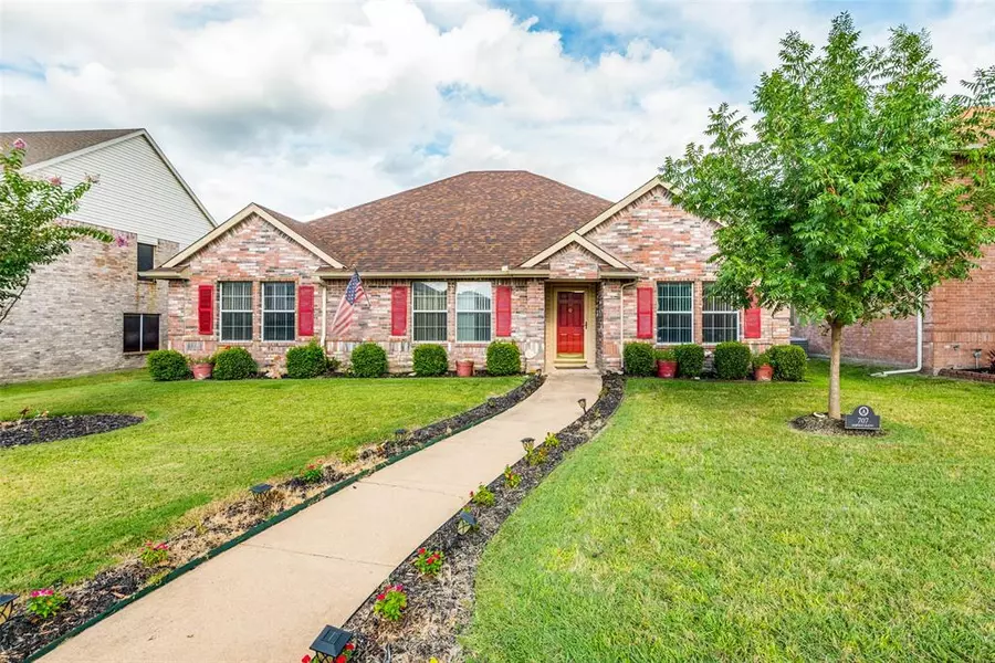 707 Harvest Glen Drive, Cedar Hill, TX 75104