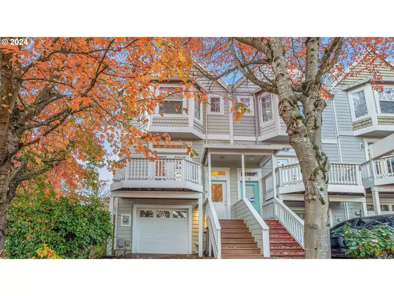 4 SW GIBBS ST, Portland, OR 97239