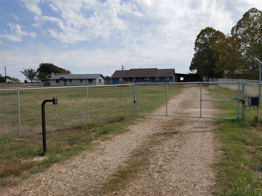 Paris, TX 75462,7487 Farm Road 905