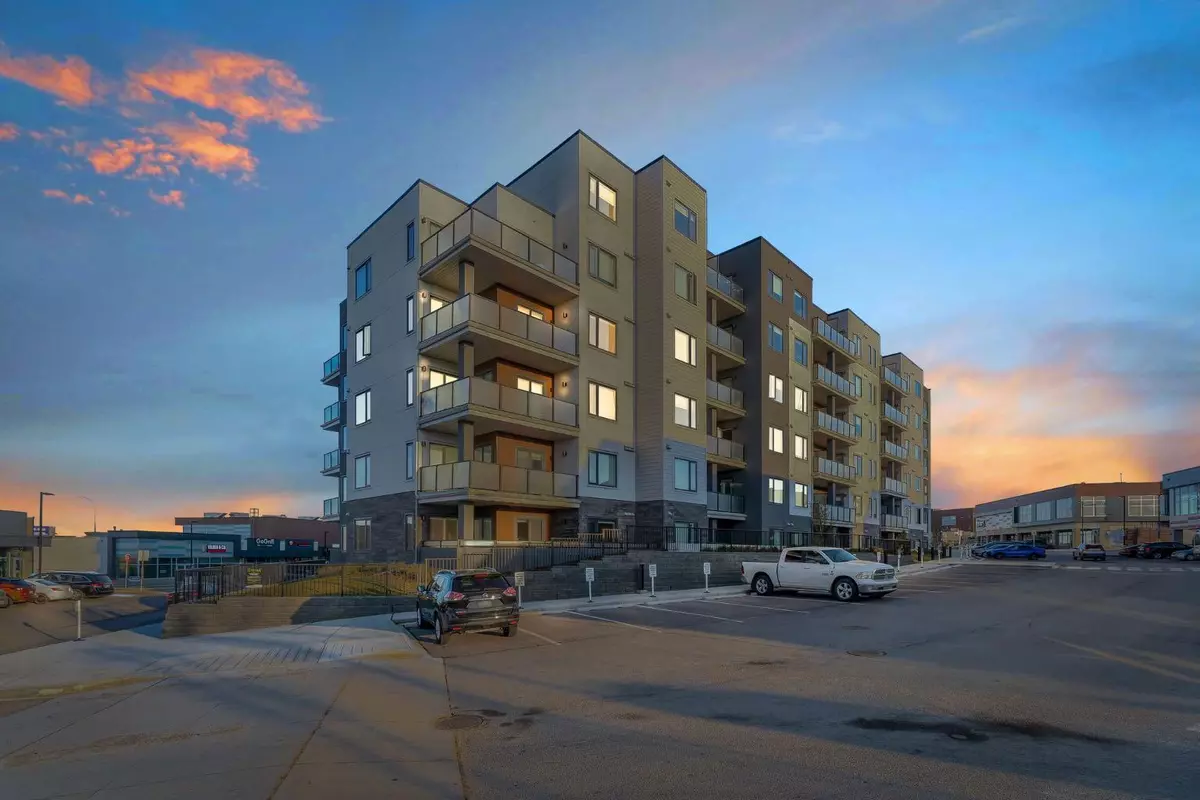 Calgary, AB T3R 1X8,238 Sage Valley Common Northwest #311