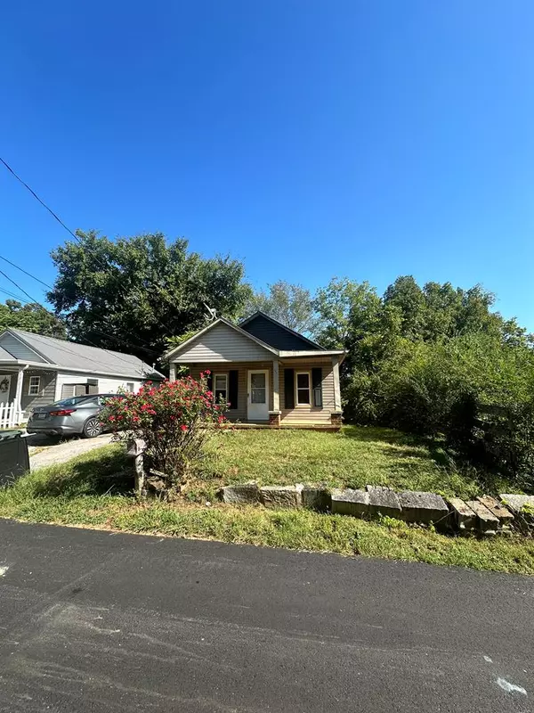 212 Walker St, Sparta, TN 38583