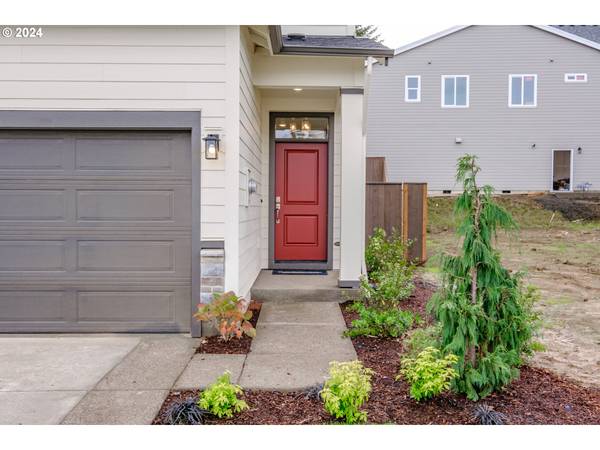 Forest Grove, OR 97116,906 Rosebud CT