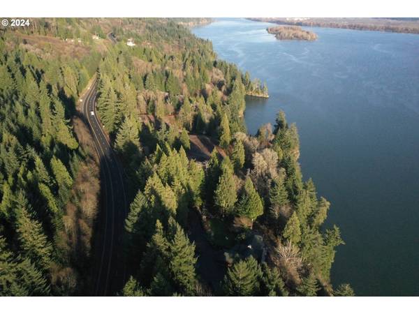 26 EDGE WATER DR, Cathlamet, WA 98612