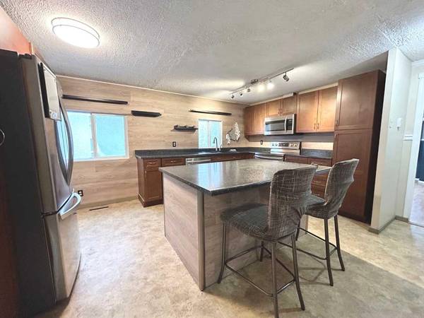 Fort Mcmurray, AB T9H4X6,100 GRANDVIEW CRES