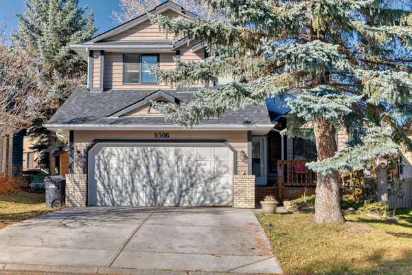 Calgary, AB T3K 3P2,9306 Santana CRES NW