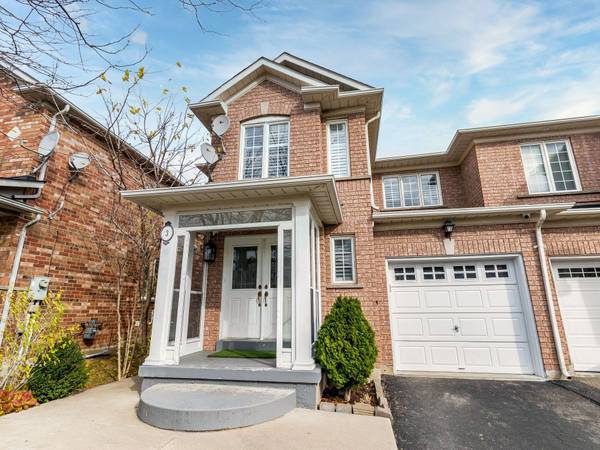 3 Butterchurn RD, Brampton, ON L6X 4V1