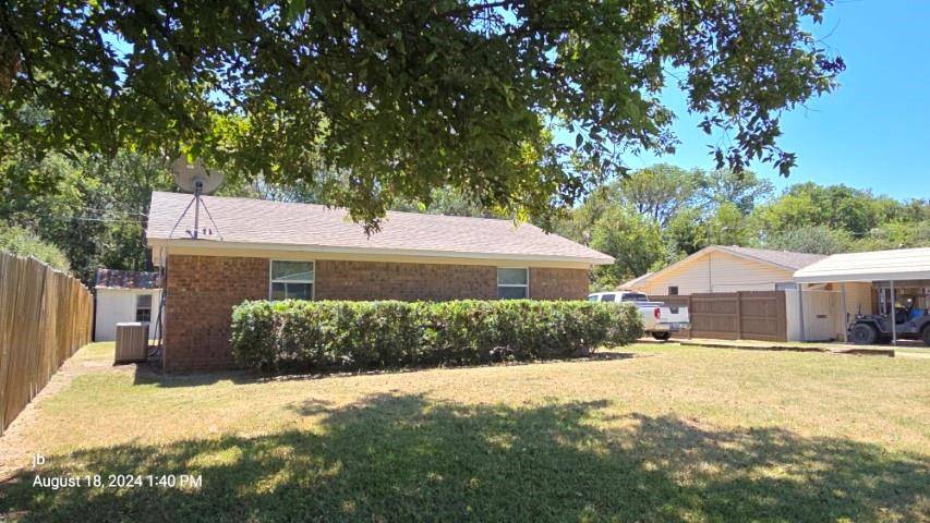 15550 Watson Drive, Kemp, TX 75143