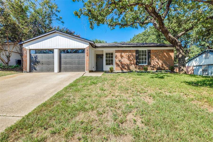 4304 Snow Mass Drive, Arlington, TX 76016