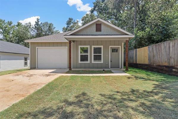 820 Dubois Street, Denison, TX 75020