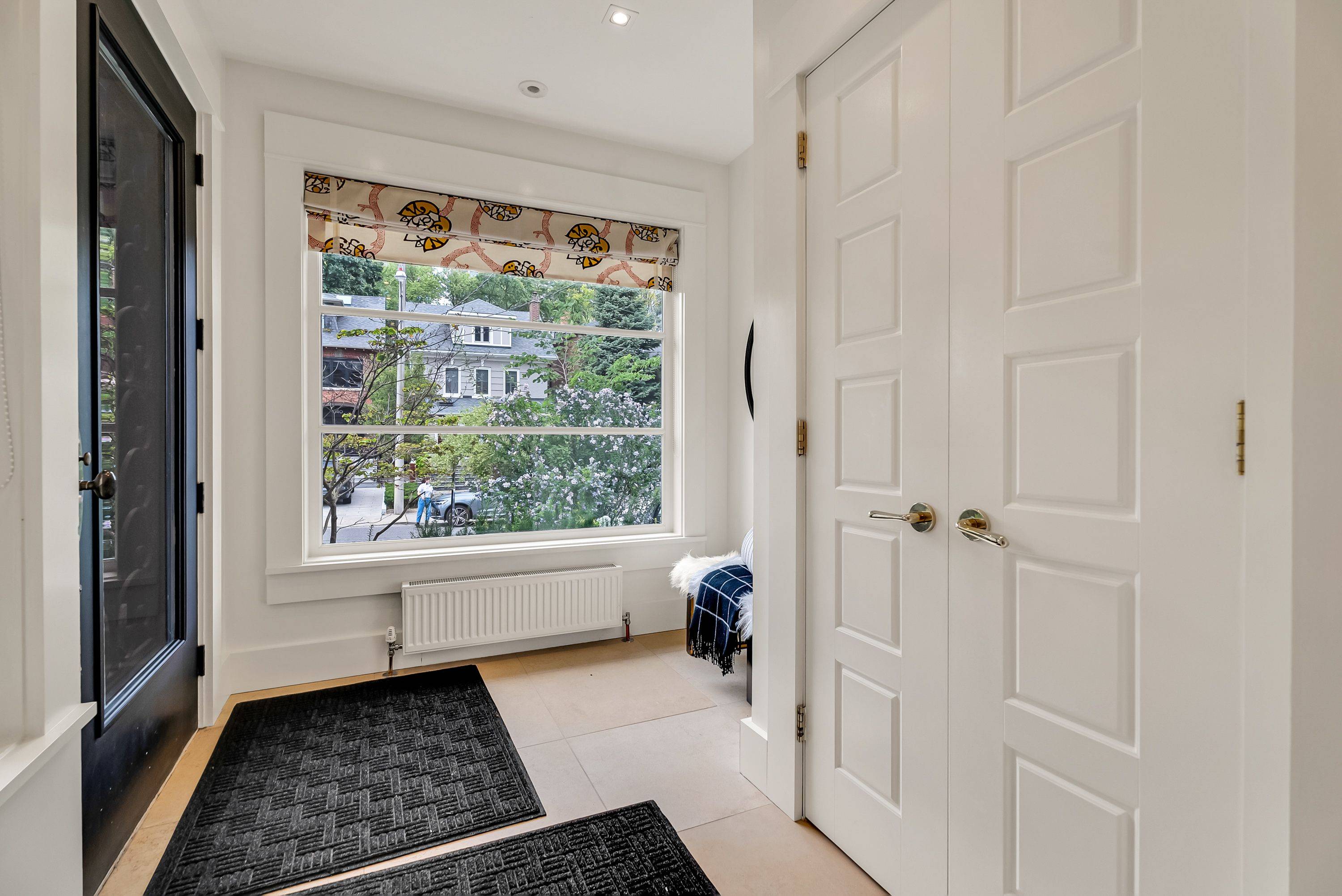 Toronto C02, ON M4V 1J5,139 Balmoral AVE