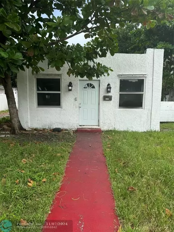 2131 Cleveland St, Hollywood, FL 33020