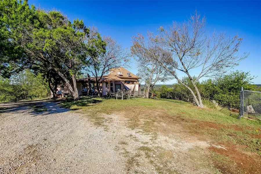 156 Public Road 1208, Kopperl, TX 76652