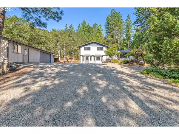 Gold Hill, OR 97525,3755 HOSMER LN