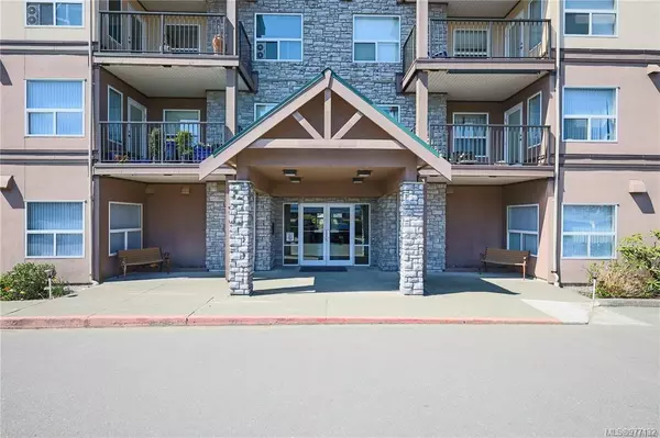 Campbell River, BC V9W 6Y7,280 Dogwood St S #205