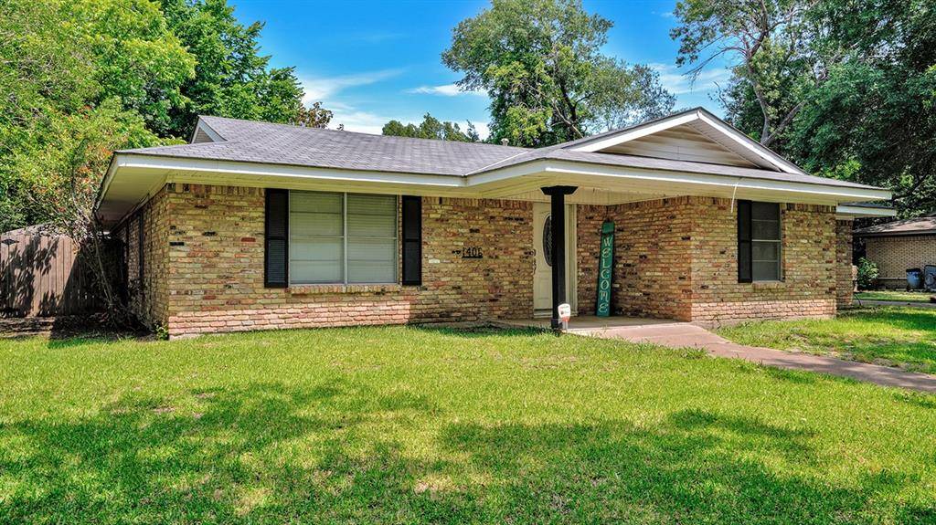 1406 Hillcrest Street, Ennis, TX 75119