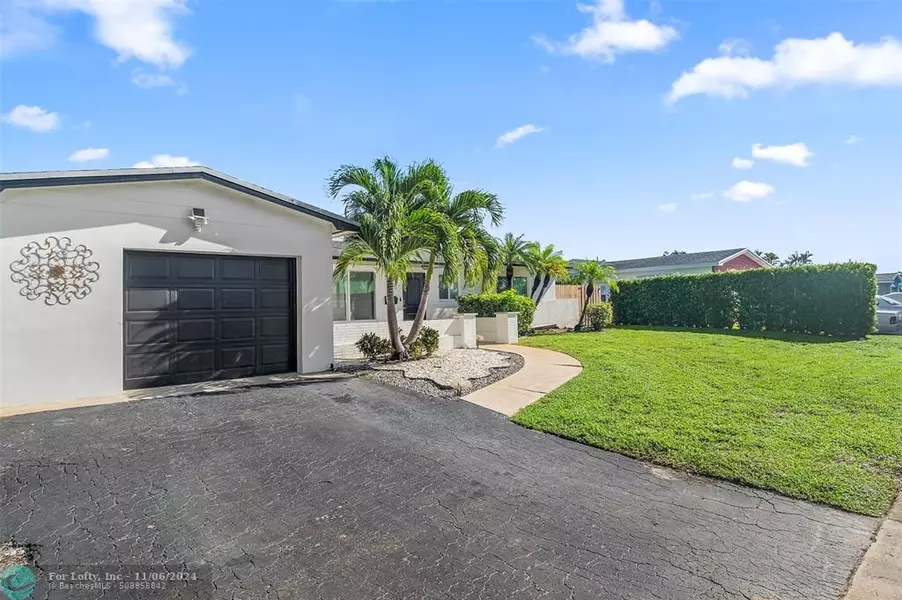 8541 NW 23rd St, Pembroke Pines, FL 33024