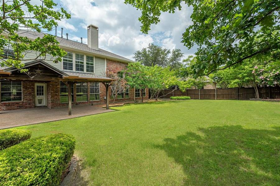 1913 Country Brook Lane, Allen, TX 75002