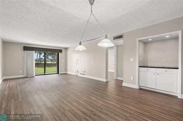 Weston, FL 33326,16171 Blatt Blvd  #108