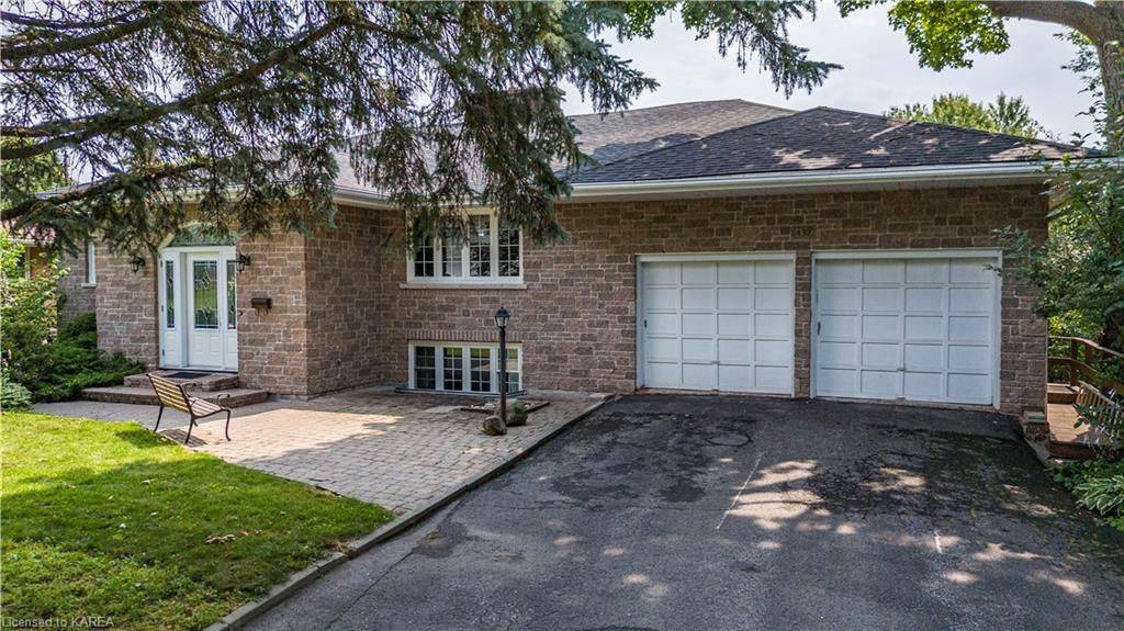 432 SOUTHWOOD DR, Kingston, ON K7M 5P6