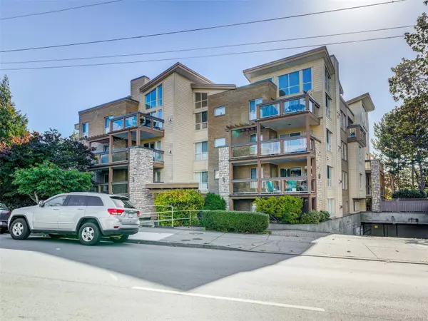 Victoria, BC V8V 4R2,1225 Fort St #301