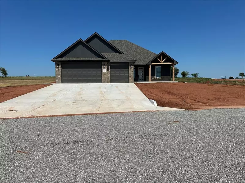 2189 Hux Drive, Blanchard, OK 73010