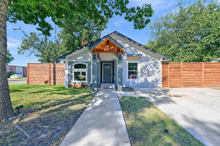 1432 S Austin Street, Sherman, TX 75090