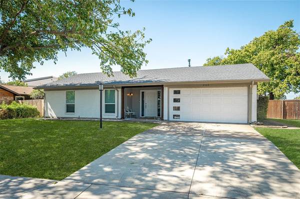 2503 Hightrail Drive,  Carrollton,  TX 75006