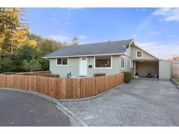 678 W ALDER PL, Reedsport, OR 97467