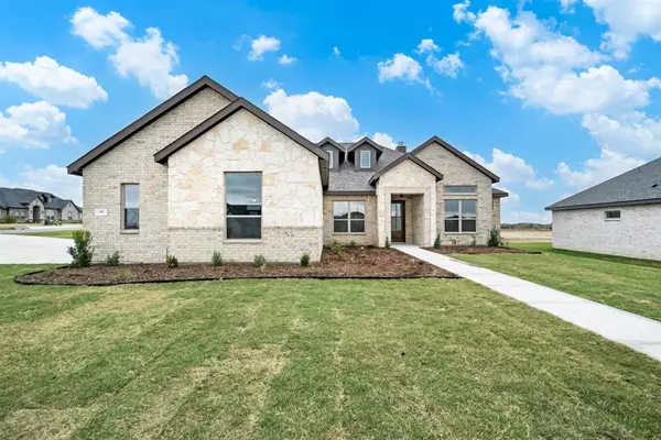 195 Coalson Crossing, Azle, TX 76020