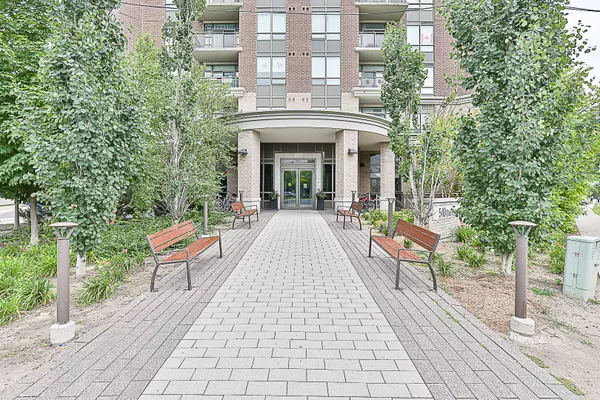 540 Bur Oak AVE #327, Markham, ON L6C 0Y2