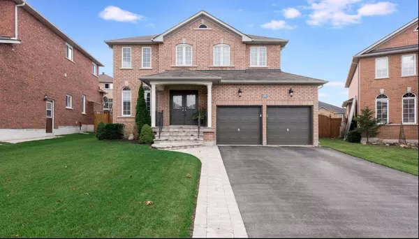 25 Jewel House LN, Barrie, ON L4N 0T3