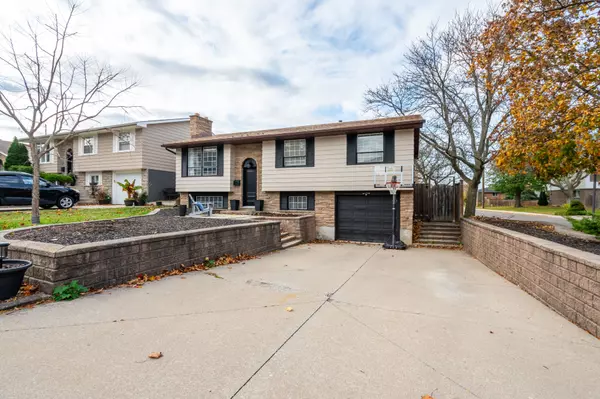 Hamilton, ON L8K 6B4,205 Hanover PL